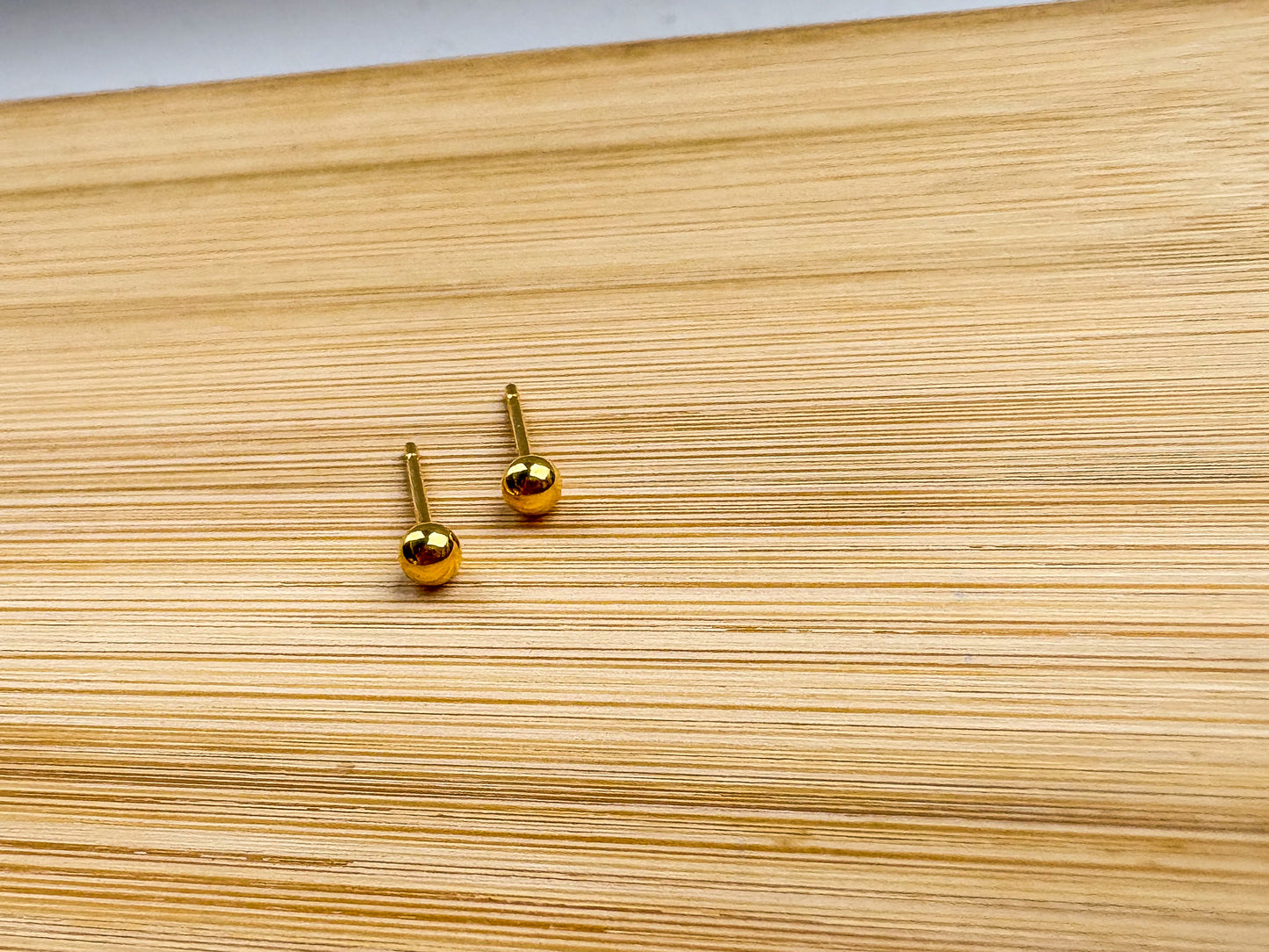 K1002 RETAIL EARRINGS - 3mm Gold Ball (Gold-Plated Medical Grade Stainless Steel)