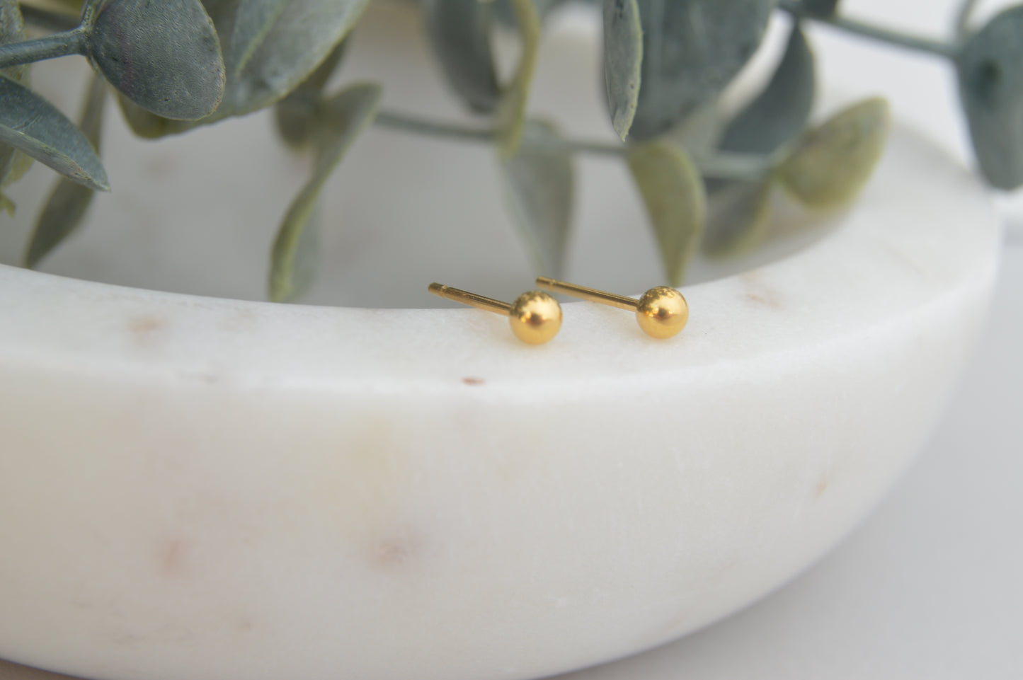K1002 RETAIL EARRINGS - 3mm Gold Ball (Gold-Plated Medical Grade Stainless Steel)
