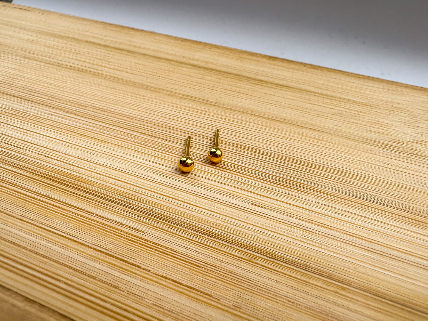 K1002 RETAIL EARRINGS - 3mm Gold Ball (Gold-Plated Medical Grade Stainless Steel)