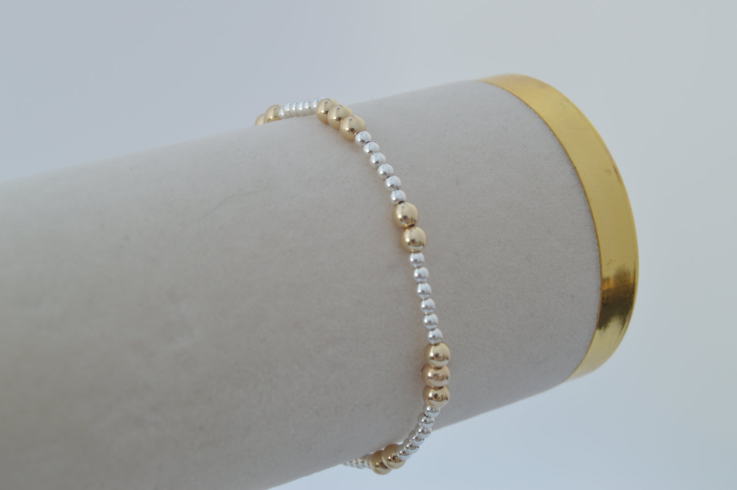 *Bestseller* Mixed Metal Beaded Stretch Bracelet - Large & Small Beads