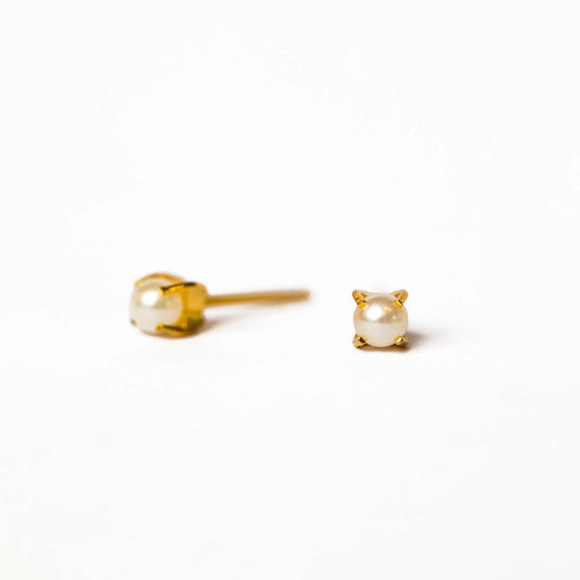 PIERCING EARRINGS – P215 3.5mm Prong Pearl (Gold-Plated Surgical Steel)