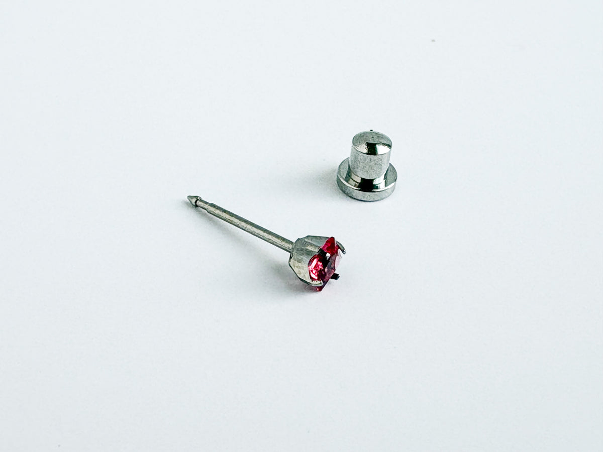 PIERCING EARRINGS – P306 Red 3mm CZ Square (Titanium)