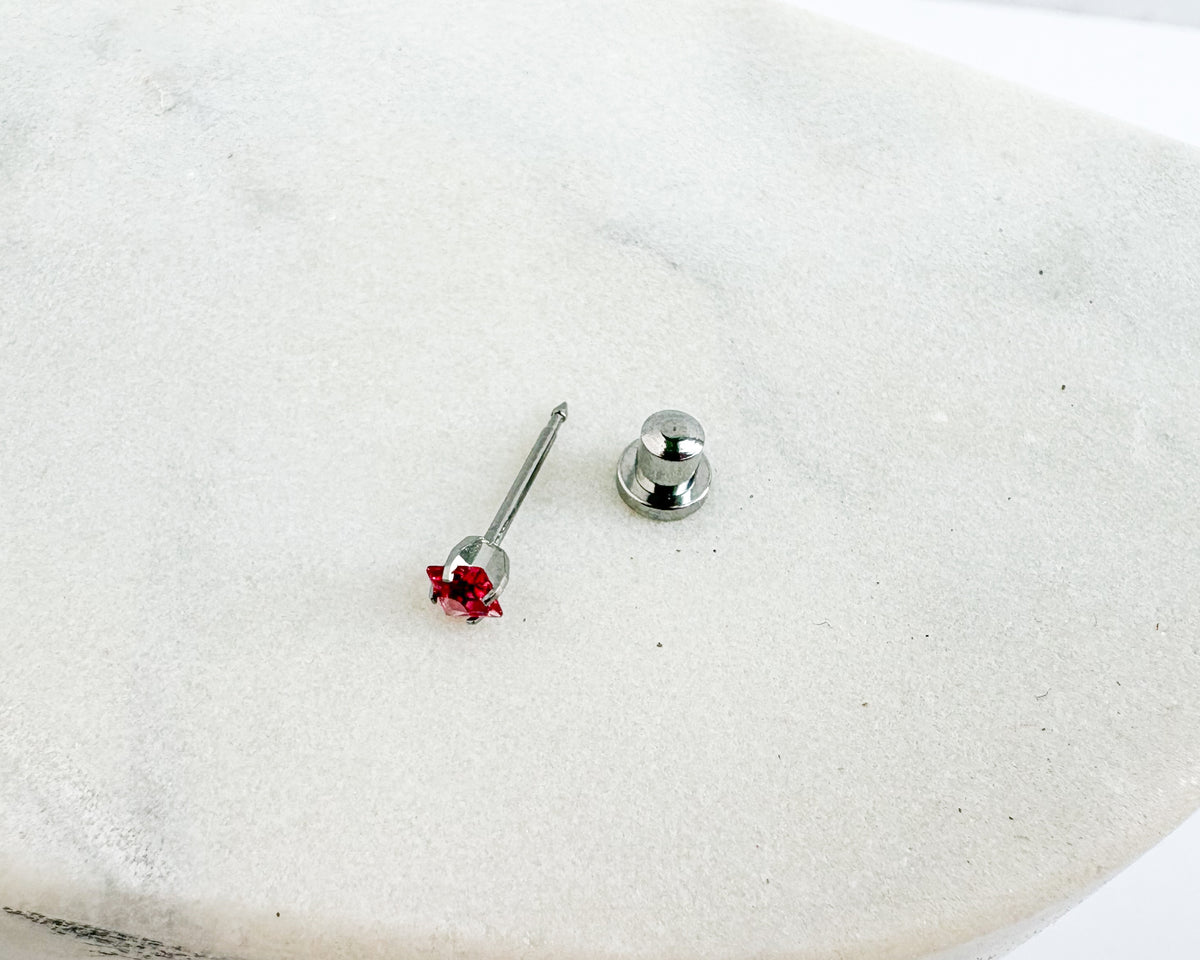 PIERCING EARRINGS – P306 Red 3mm CZ Square (Titanium)